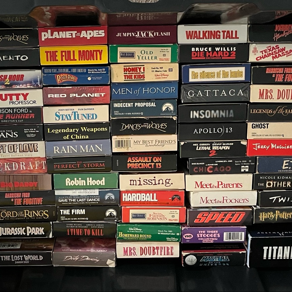 💫 Donated💫 Lot/8 MAKE ‘n OFFER Choose 8 VHS Movies 80’s 90’s 2000’s more - Picture 1 of 11